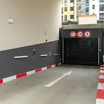 Brand New Modern - Workspace Balcony & Parking Apartment