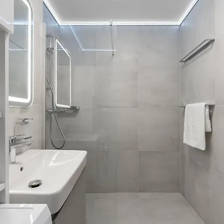 Brand New Modern - Workspace Balcony & Parking Apartament Bratysława