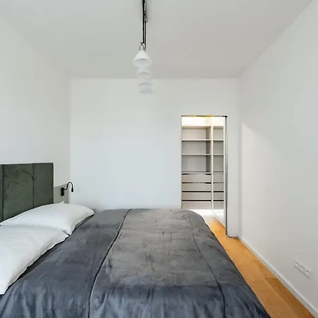 Brand New Modern - Workspace Balcony & Parking *