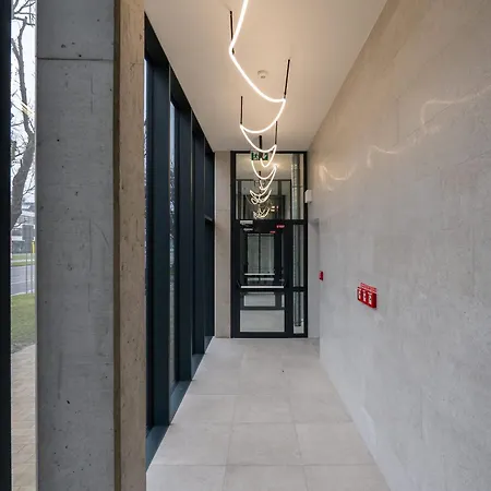 Brand New Modern - Workspace Balcony & Parking *