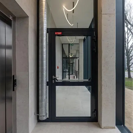 Apartamento Brand New Modern - Workspace Balcony & Parking *