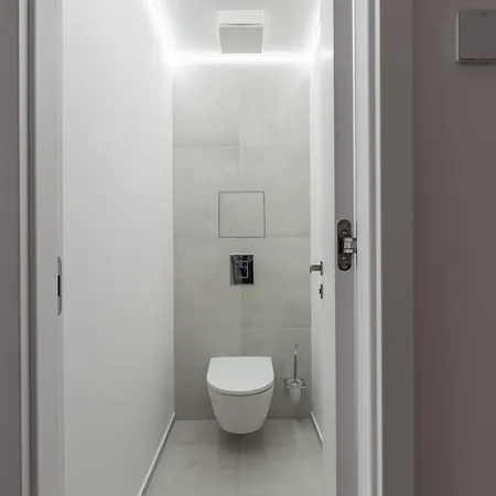 Apartamento Brand New Modern - Workspace Balcony & Parking