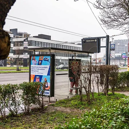 Apartamento Brand New Modern - Workspace Balcony & Parking *