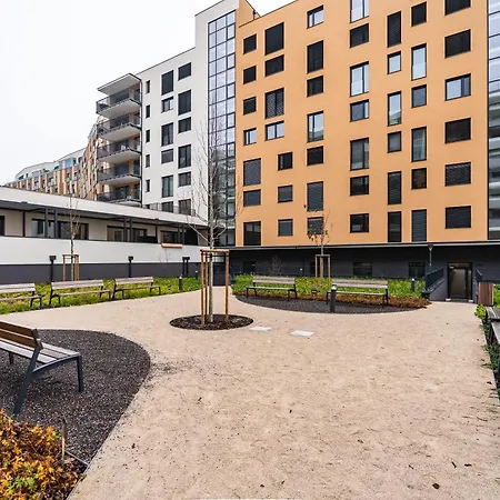 Apartamento Brand New Modern - Workspace Balcony & Parking Bratislava