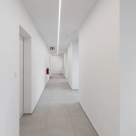 Apartamento Brand New Modern - Workspace Balcony & Parking *