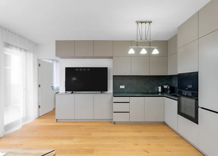 Brand New Modern - Workspace Balcony & Parking Apartament Bratysława