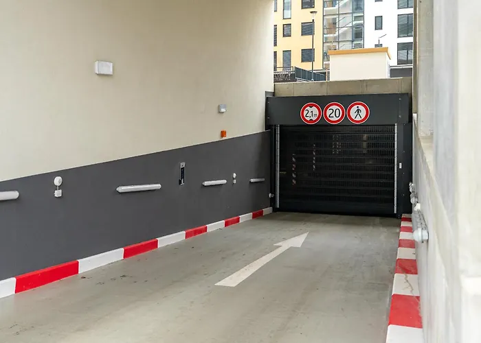 Brand New Modern - Workspace Balcony & Parking Apartament