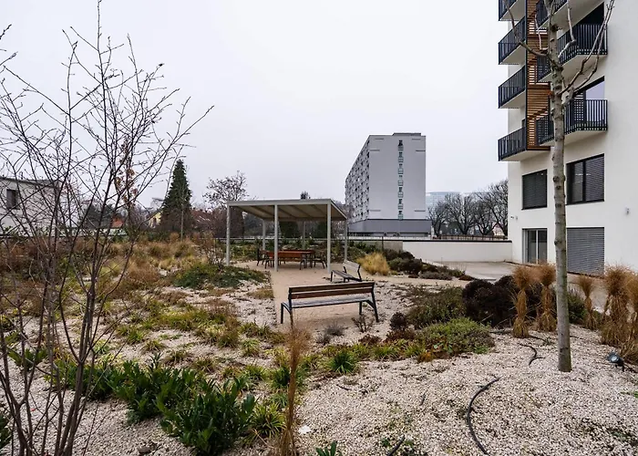 Brand New Modern - Workspace Balcony & Parking Pozsony