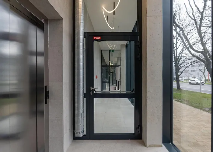 Apartament Brand New Modern - Workspace Balcony & Parking *