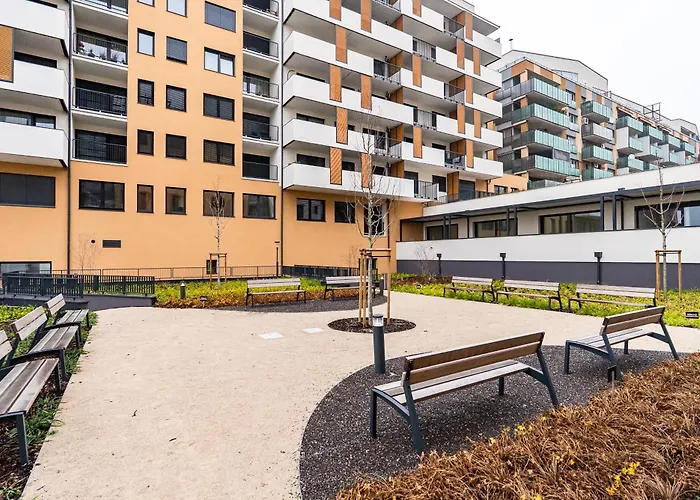 Apartament Brand New Modern - Workspace Balcony & Parking Bratysława